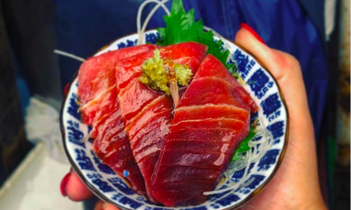 Điểm mặt 9 loại thực phẩm quen thuộc không nên ăn sống kẻo hại thân