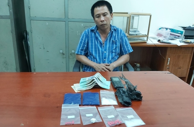 Triệt xóa tụ điểm bán lẻ ma túy “kiêm” tổ chức đánh bạc ở Nghệ An