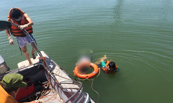 Đà Nẵng: Nam thanh niên 25 tuổi gieo mình xuống sống Hàn tự tử 