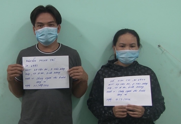 Tạm giữ hình sự đôi vợ chồng “thông” chốt kiểm dịch, dùng búa đánh công an