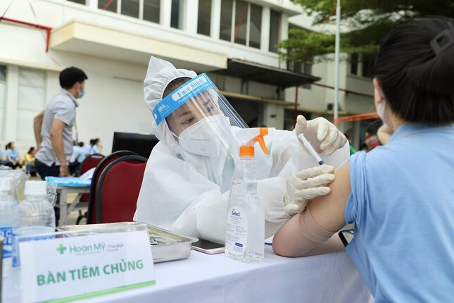 TP.HCM vào đợt tiêm thứ 6, chưa triển khai dùng vaccine Sinopharm