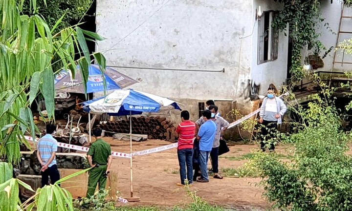 Gia Lai: Tháo đầu đạn, chủ quán cà phê tử vong tại chỗ