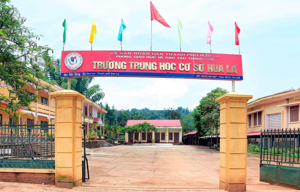 Đình chỉ công tác giáo viên để lộ ảnh “nóng” trong buổi tập huấn trực tuyến