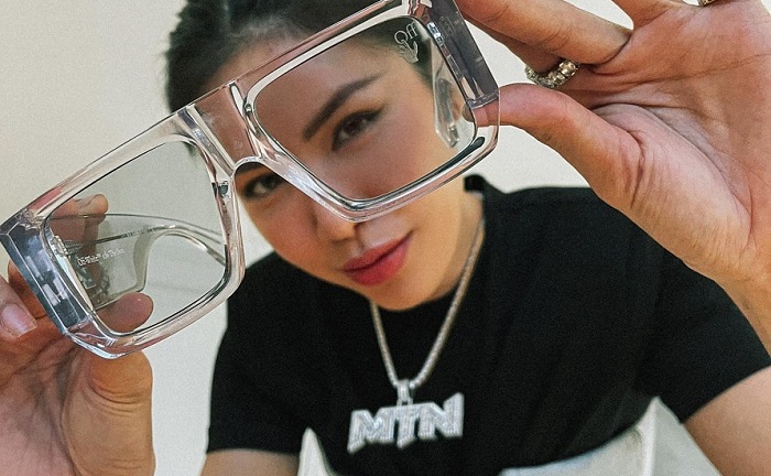 Minh Tú hoạt động sôi nổi, lan tỏa năng lượng tích cực trong thời gian giãn cách xã hội