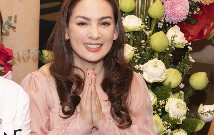 Đại diện Phi Nhung chính thức thông tin về tình hình sức khỏe của nữ ca sĩ
