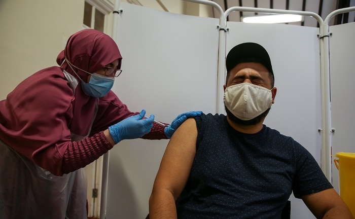 Nguy cơ tử vong do COVID-19 ở người tiêm đủ 2 mũi vaccine so với người chưa tiêm ra sao?
