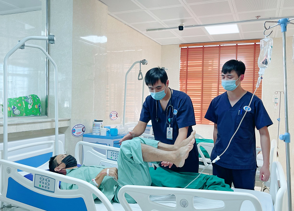 Tin tức đời sống ngày 17/11: Cứu sống bệnh nhân 56 tuổi vỡ túi phình mạch não