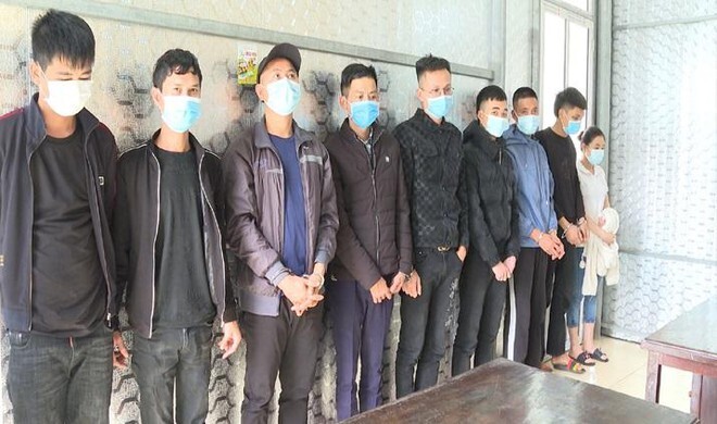 Bắt quả tang 17 nam nữ “mở tiệc” ma túy trong quán karaoke ở Thanh Hóa