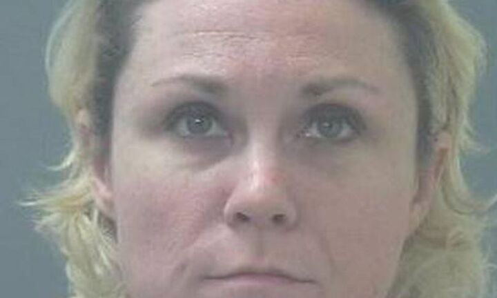 Con gái cùng mẹ đi du lịch, ngờ đâu gặp phải chuyện gây ám ảnh cả đời