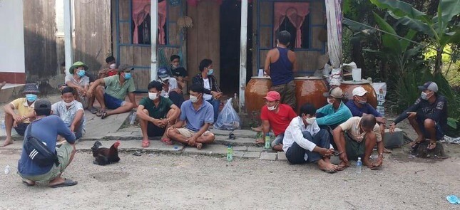 Kiên Giang: Triệt phá 2 tụ điểm đá gà ăn tiền ngày giáp Tết