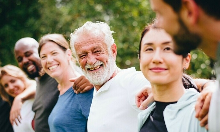 Cụ ông hút thuốc, uống rượu nhưng sống thọ 104 tuổi, bí quyết là gì?