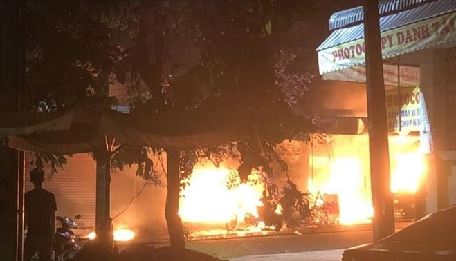 Hỏa hoạn lớn trong đêm ở Bình Phước, thiệt hại ước tính hàng tỷ đồng