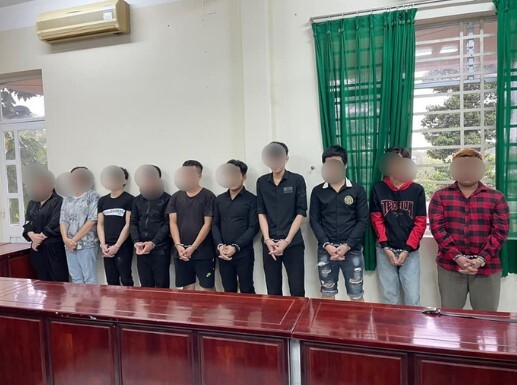 Cãi nhau với tiếp viên quán karaoke, người đàn ông bị đánh tử vong