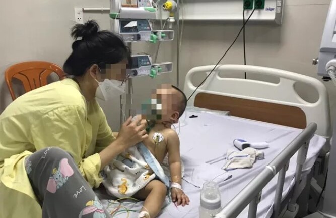 Tin tức đời sống ngày 2/7: Bé trai 8 tháng tuổi suýt chết ngạt trong xô nước tắm