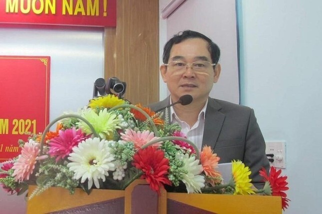 Xem xét kỷ luật nguyên Giám đốc sở Y tế và Giám đốc CDC Quảng Ngãi