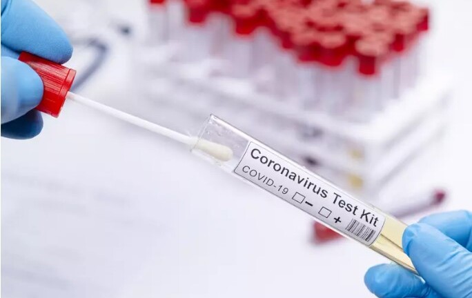 Triệu chứng xuất hiện vào ban đêm của BA.5 dễ nhầm với tác động của nắng nóng