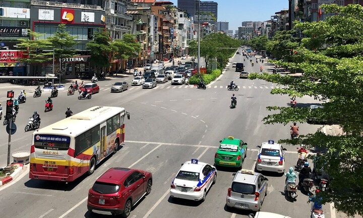 Tin tức dự báo thời tiết hôm nay 27/7: Hà Nội tiếp tục nắng nóng, nhiệt độ cao nhất 35-37 độ