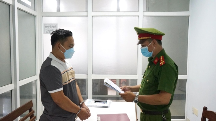 Bắt tạm giam nhân viên tín dụng ngân hàng lừa 7 tỷ đồng của đồng nghiệp