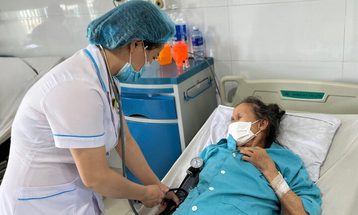 Tin tức đời sống ngày 7/10: Cứu sống cụ bà 78 tuổi bị phình động mạch chủ bụng