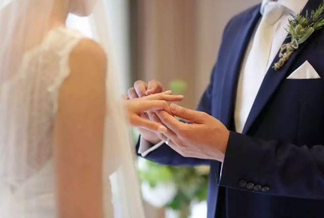 Chú rể tức giận hủy đám cưới vì lý do khó tin, hành động sau đó càng bất ngờ hơn