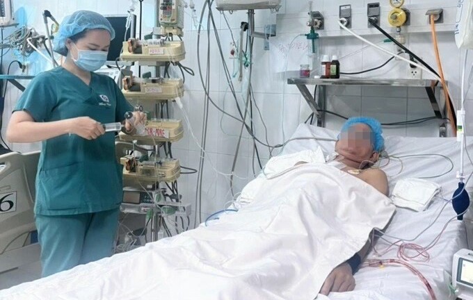 Tin tức đời sống ngày 5/11: Cứu sống người đàn ông bất ngờ vỡ tim trên bàn mổ