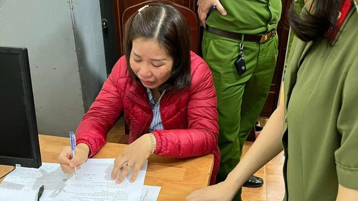 Lâm Đồng: Bắt tạm giam cán bộ địa chính xã chiếm đoạt hơn 1,3 tỷ đồng