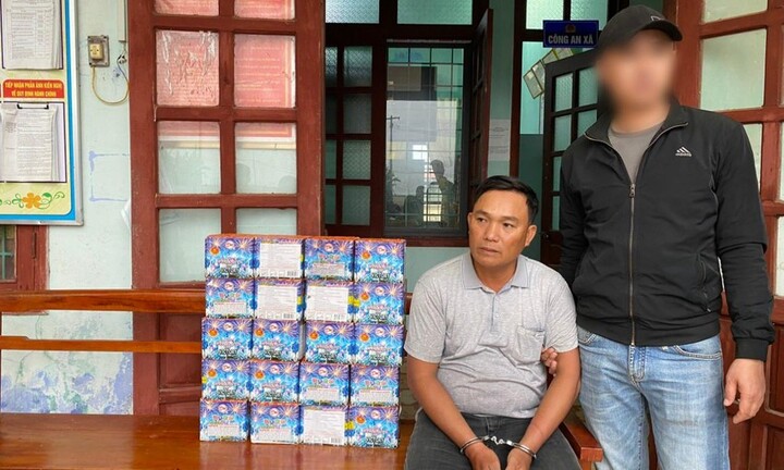 Quảng Bình: Bắt giữ đôi nam nữ vận chuyển, tàng trữ hơn 120kg pháo hoa nổ trái phép
