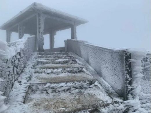 Miền Bắc đón không khí lạnh mạnh, vùng núi cao có nơi dưới 3 độ C