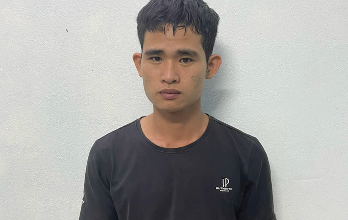 Bắt nam thanh niên tông trọng thương công an khi bị dừng xe kiểm tra