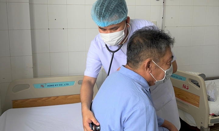 Tin tức đời sống ngày 29/4: Xương cá mắc trong phế quản, người đàn ông khó thở, ho ra máu