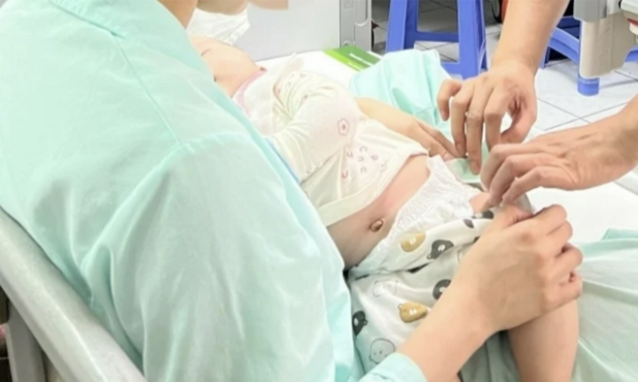 Tin tức đời sống ngày 18/5: Lý do bé gái 5 tháng tuổi phải cắt bỏ một buồng trứng