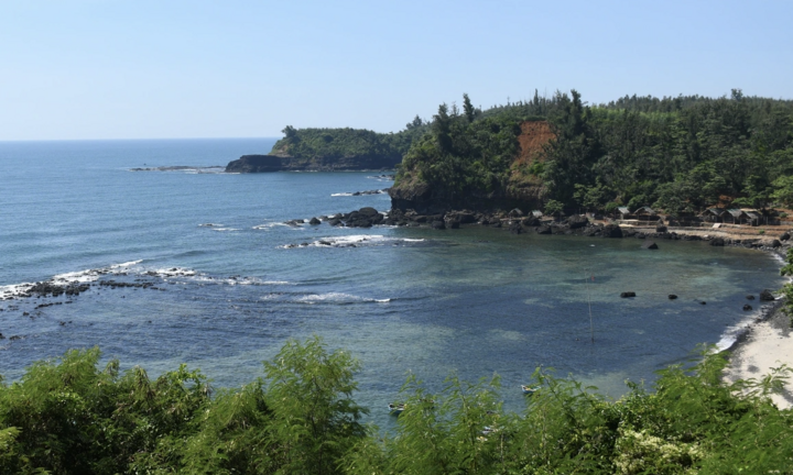 Lặn xuống tìm dép, nam sinh tử vong vì mắc vào rong biển