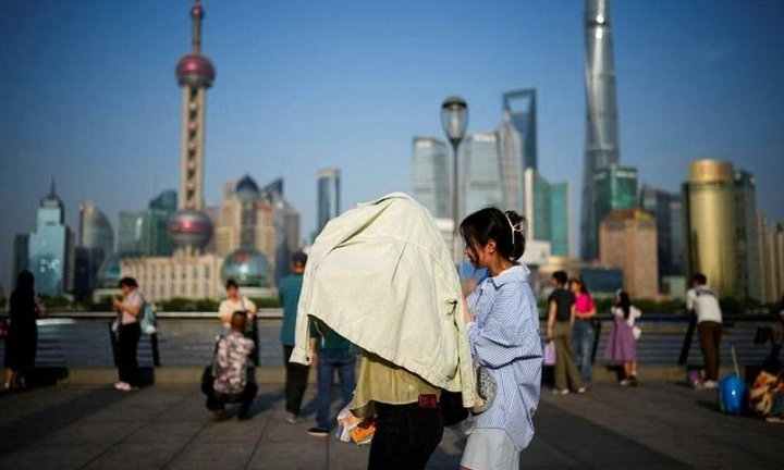 Nắng nóng gia tăng áp lực lên lưới điện, các thành phố phía Nam Trung Quốc kêu gọi tiết kiệm