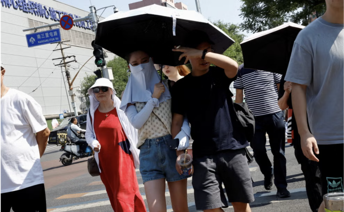 Trung Quốc: Bắc Kinh nâng cảnh báo nắng nóng lên mức cao nhất