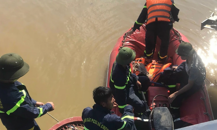 Vụ để lại xe máy trên cầu, nam thanh niên