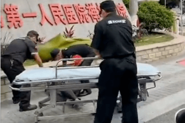 Khó tin: Người đàn ông bất tỉnh nhân sự vì bị 