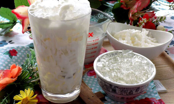 Chế biến dừa dầm giải nhiệt ngay tại nhà