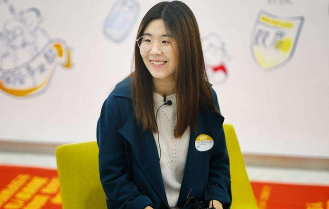 Cảnh nợ nần của cô gái từng là 