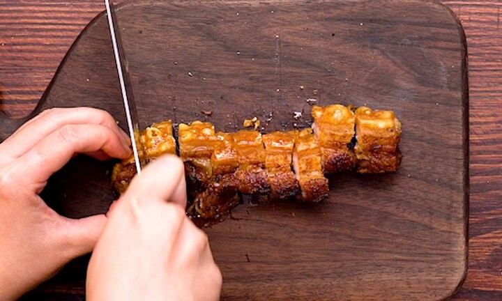 Cách làm ba chỉ heo quay bằng nồi chiên không dầu cực ngon