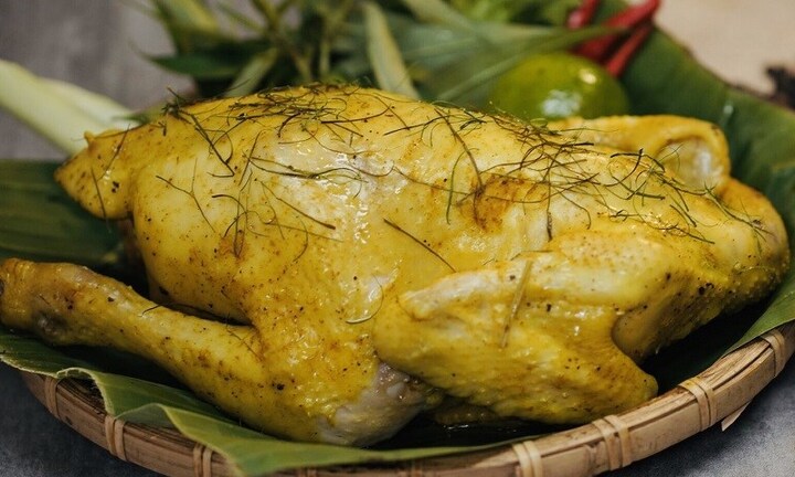 Cách làm gà ủ muối siêu đơn giản, quan trọng là hương vị cực thơm ngon lạ miệng