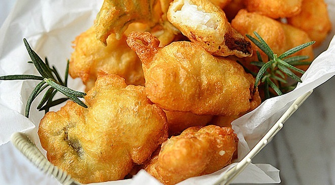 Cách làm cá tẩm bột chiên giòn giúp bữa cơm gia đình thêm tròn vị