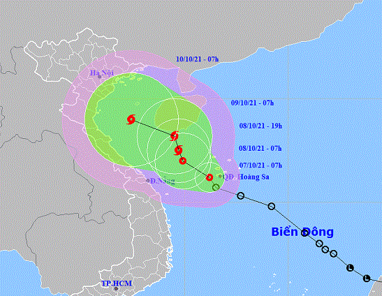 Áp thấp nhiệt đới trên Biển Đông có khả năng mạnh lên thành bão, gây mưa lớn ở miền Trung