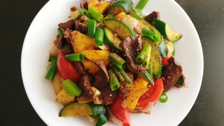 Cách làm tim bò xào dứa thơm ngon lại đầy đủ dinh dưỡng