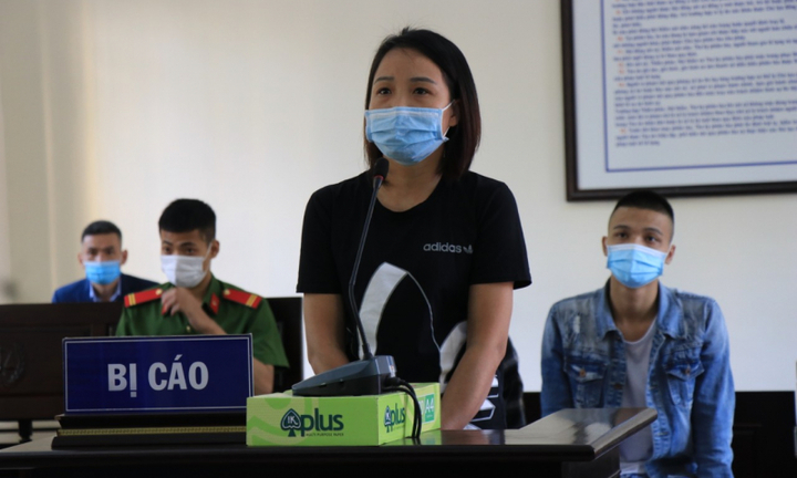 Cố tình đi thăm bạn trai đang mắc COVID-19, cô gái lĩnh 20 tháng tù
