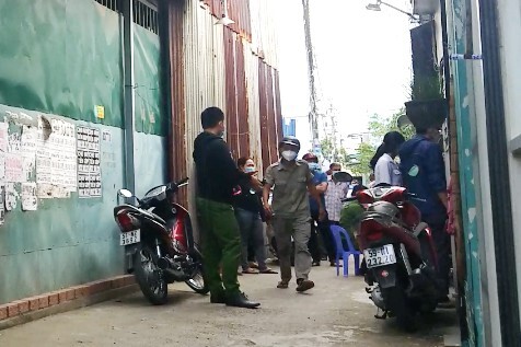 TP.HCM: Phát hiện người phụ nữ tử vong trong tư thế treo cổ tại nhà trọ