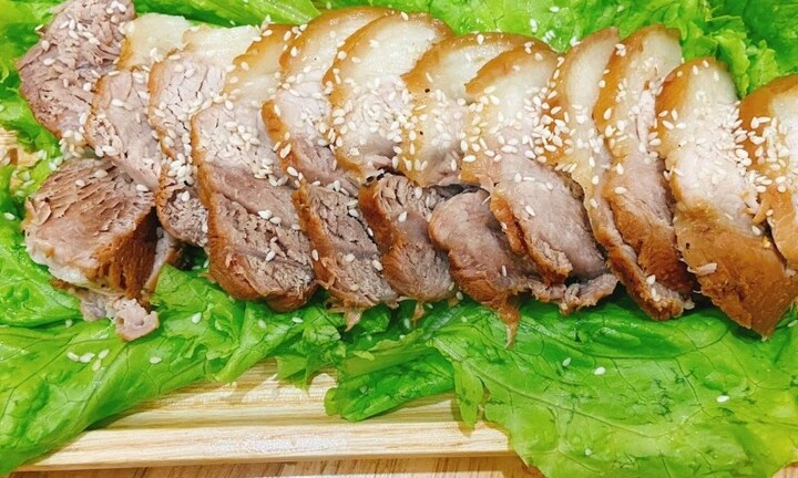 Cách làm chân giò hầm kiểu Hàn Quốc thơm ngon tuyệt hảo