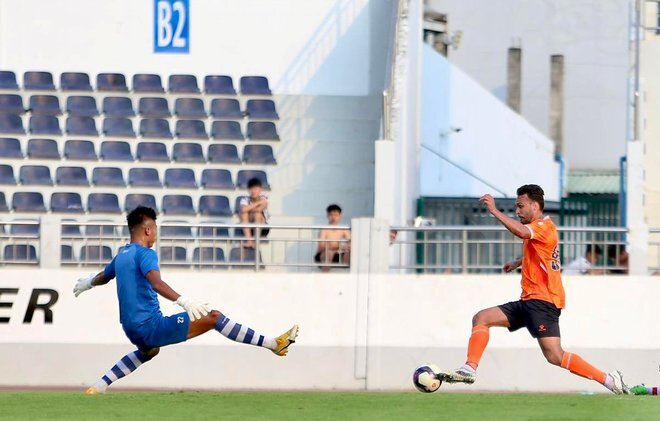 CLB TP.HCM ký hợp đồng với ngoại binh Brazil trước thềm V-League 2022