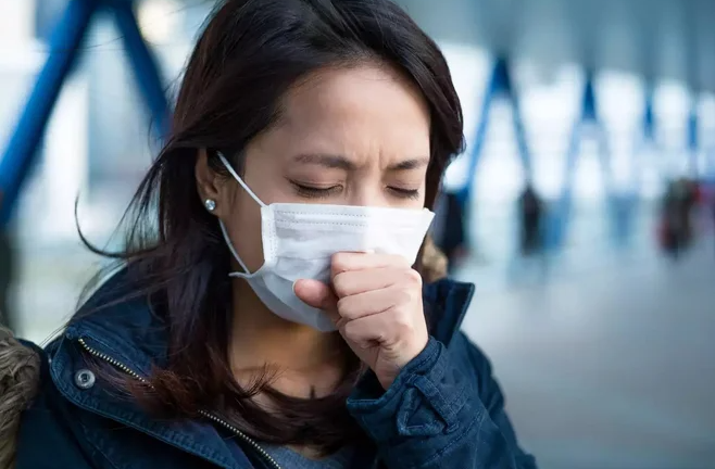 Tại sao vẫn ho dù đã tính với SARS-CoV-2? Cách xử trí cơn ho dai dẳng?