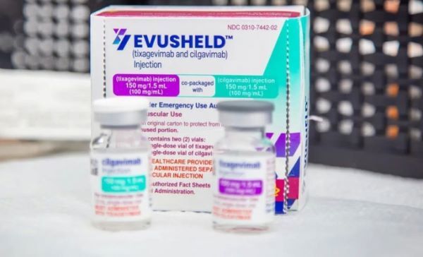 Bộ Y tế khẳng định EVUSHELD không phải là