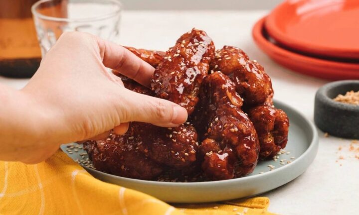 Cách làm gà rán kiểu Hàn Quốc thơm ngon hết sảy